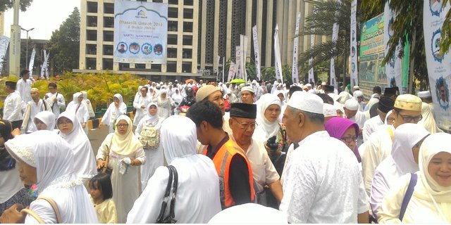 Masjid Istiqlal dibanjiri Jemaah Dzikir Akbar