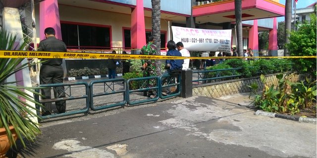 Serpihan Granat Menancap di Dada Korban Ledakan Duren Sawit