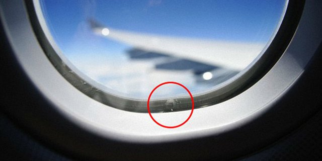 Terungkap! Kenapa Ada Lubang Kecil di Tiap Jendela Pesawat