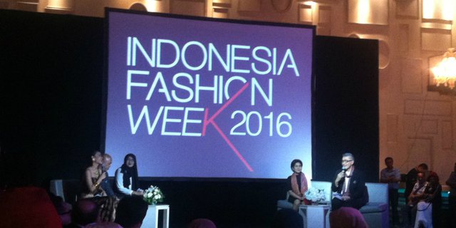 Indonesia Fashion Week 2016 : Reflection of Culture