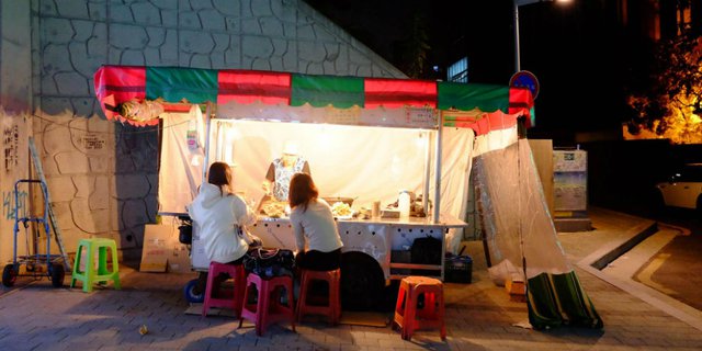 Wisata Kuliner Halal ala 'Kaki Lima' Korea