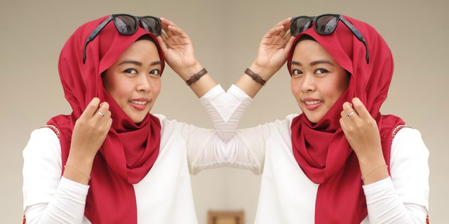 Shea: Hijab Merah Bikin Semangat