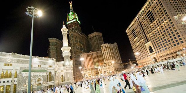 Daftar Tarif Umrah Agen Travel `Nakal`