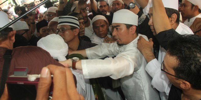 Ustaz Solmed Merasa Difitnah Pasang Tarif Rp 25 Juta