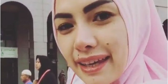 Istri Aming Di'bully', Nikita Mirzani : Dia Cewek Tulen!