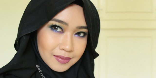 Allseebee: Tutorial Riasan Mata Warna `Oil Slick`