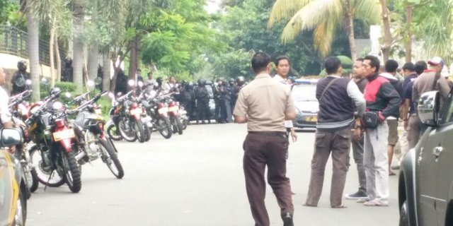 Polisi Amankan Senjata Api dan Rekaman CCTV dari Rumah Korban