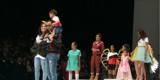 Ayu Ting Ting Hingga Raffi Ahmad Meriahkan Panggung IFW 2017