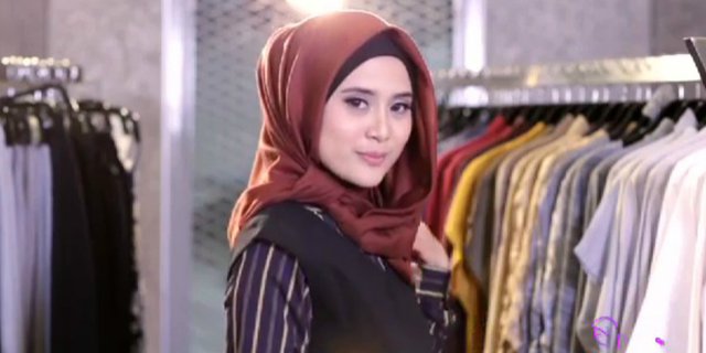 Tutorial Hijab Tanpa Pentul Ala Restu Anggraini
