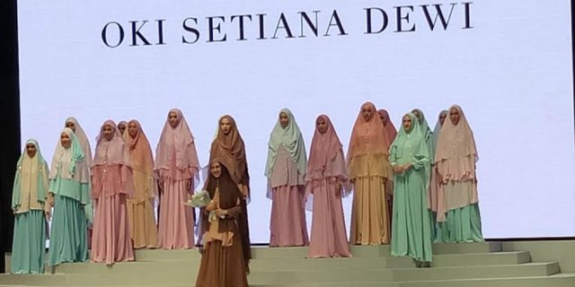 Tren Hijab Syari 2017 dari Oki Setiana Dewi