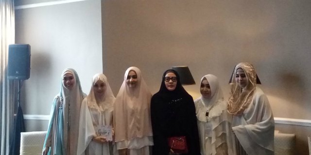 Syari Community Indonesia Wadah Kreasi Desainer Busana Muslim