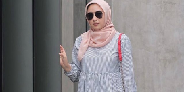 Intip Padupadan Busana Kasual ke Kantor untuk Hijaber