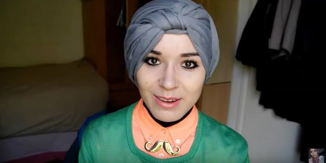Tutorial Hijab Simpel Nan Stylish untuk Liburan
