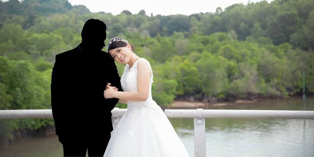 Gagal Menikah, Wanita Ini Foto Pre Wedding dengan Sosok Hitam