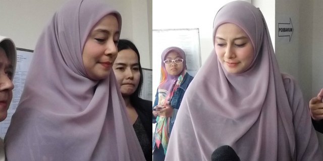 Hijab Ungu Istri Al Habsyi