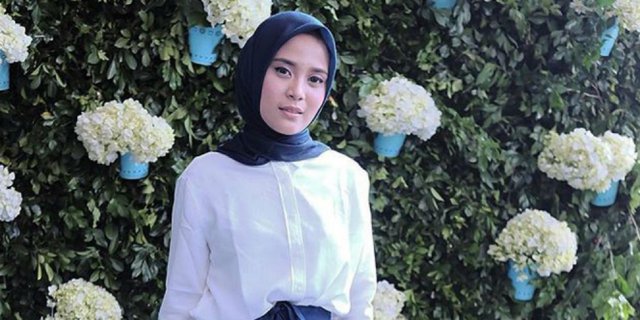 Ingin Terlihat Jenjang? Pakai Rok Ini untuk Pakaian Hijabmu