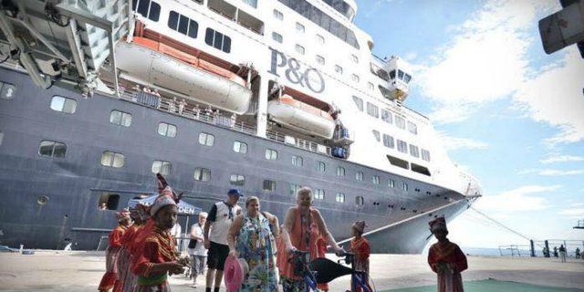 Perdana, Cruise Pacific Eden dengan 1500 Wisman Menuju Benoa