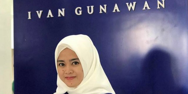 Simpel, Tutorial Hijab dari Ivan Gunawan yang Mudah Dicoba