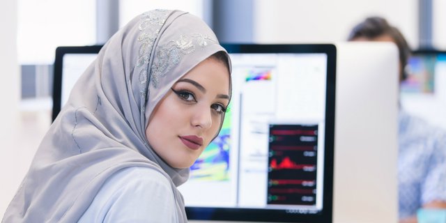 Mengenal Online Trading Syariah, Cara Investasi Saham Halal