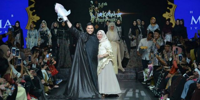 Manjha Hijab Ivan Gunawan Hadir dengan Penuh Kemewahan