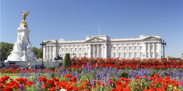 Menguak Area Rahasia Istana Buckingham Inggris