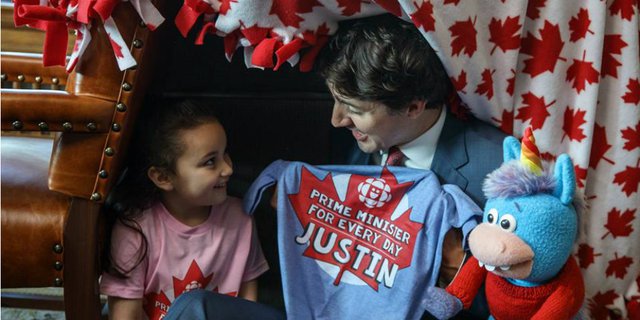Bocah 5 Tahun 'Ambil Alih' Kantor PM Kanada, Gemas!