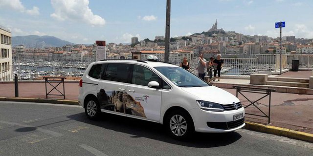 Taksi-taksi 'Wonderful Indonesia' Mengaspal di Kota Marseille