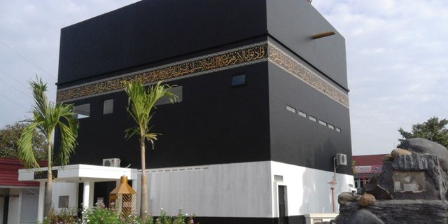Masjid Berbentuk Kabah di Subang Jadi Pilihan Wisata Ramadan