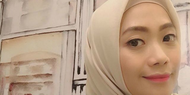 Tutorial Hijab Bentuk Layering Tanpa Jarum Pentul