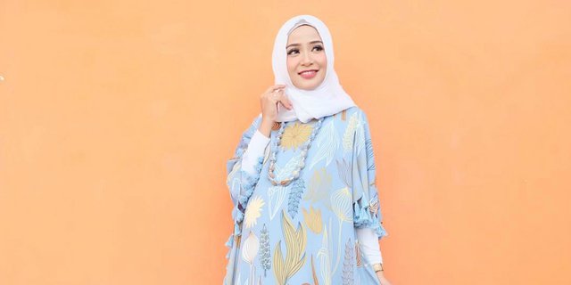 Tutorial Hijab Simpel untuk Temani Malam Takbiran