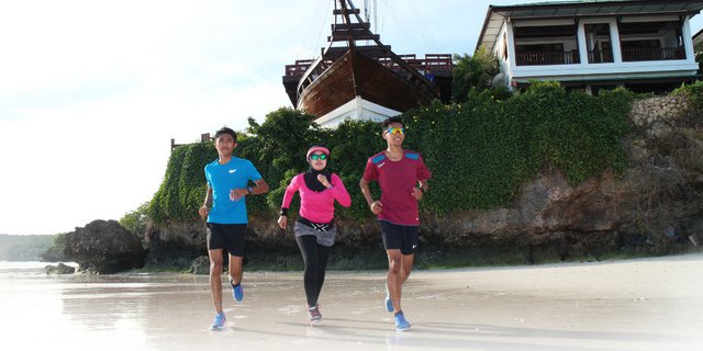 Berlari Sambil Nikmati Keindahan Pantai di 'Bira Beach Run'