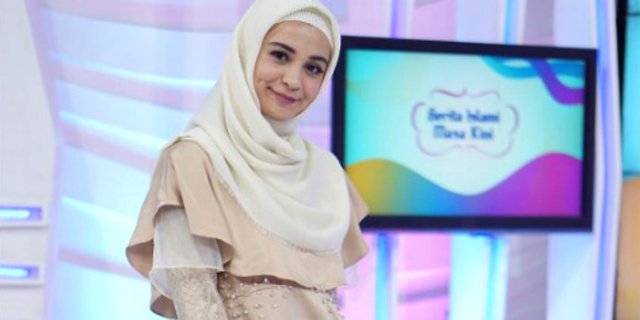 3 Gaya Hijab Shireen Sungkar yang Layak Ditiru