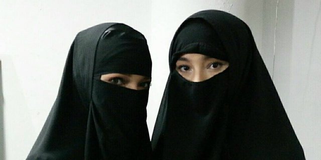 Dewi Sandra Minta Maaf Soal Video Niqab yang Viral