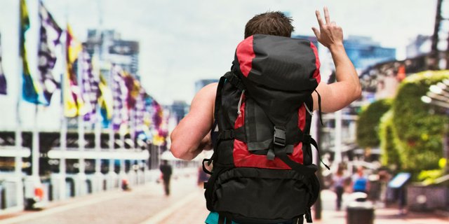 Cara 'Backpacking' Keliling Dunia Sesuai Budget