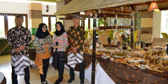 Rayakan HUT RI, SHS Hadirkan Parade Kuliner 'Tempoe Doeloe'