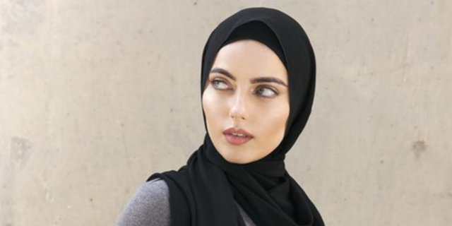 5 Cara Buat Jilbab Simpel Terlihat Memesona untuk Acara Formal