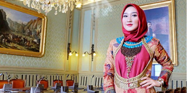 Rancangan Hijab Dian Pelangi Pukau Pecinta Fashion di New York