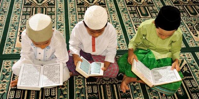 Bawa Buah Hati ke Masjid, Ketahui Rambunya