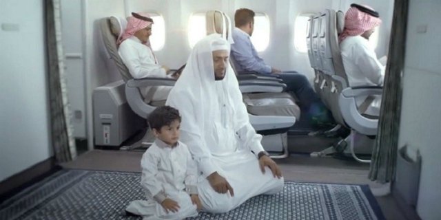 Kisah Mushola Terbang Di Pesawat Umroh Arab Saudi Travel Dream Co Id