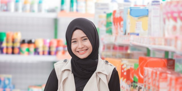 Inspirasi Busana Hijab untuk 'Grocery Shopping'
