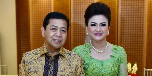 Kecantikan Istri Setya Novanto Bikin Penasaran Warganet