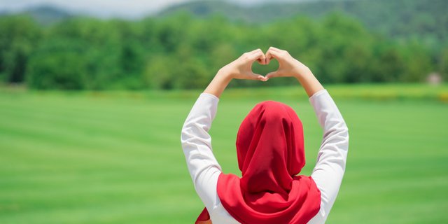 3 Motif Hijab yang Sebaiknya Dihindari untuk Dipakai