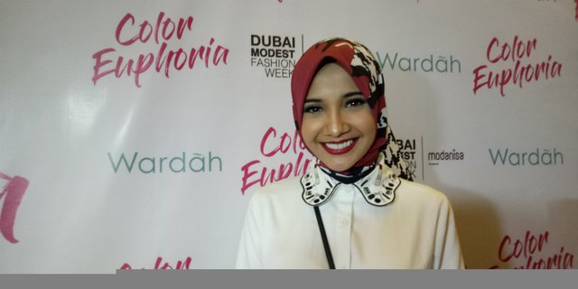Zaskia Sungkar Bawa 'Capricon' di Dubai Modest Fashion Week