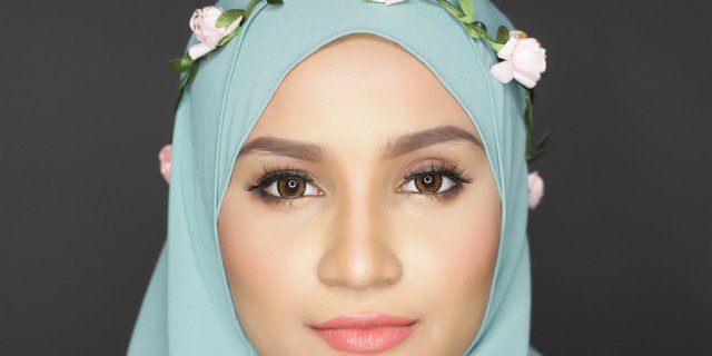 Tips dari MUA Ternama, Cara Merias Alis Agar Terlihat Natural