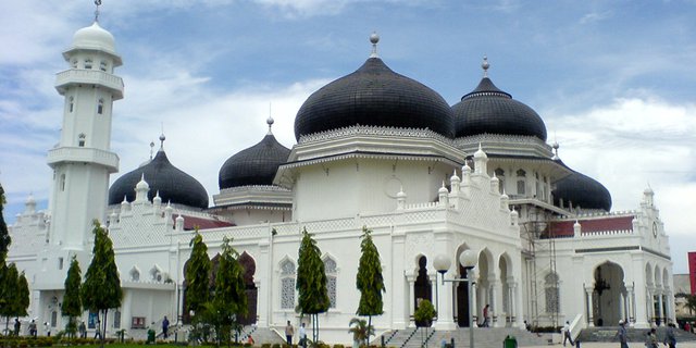Subhanallah, 5 Masjid Ini Selamat dari Musibah Besar