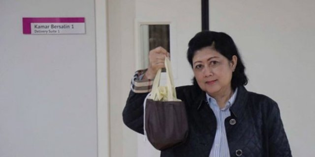 Jawaban Menohok Ani Yudhoyono Soal Ari-ari Bayi Cucu