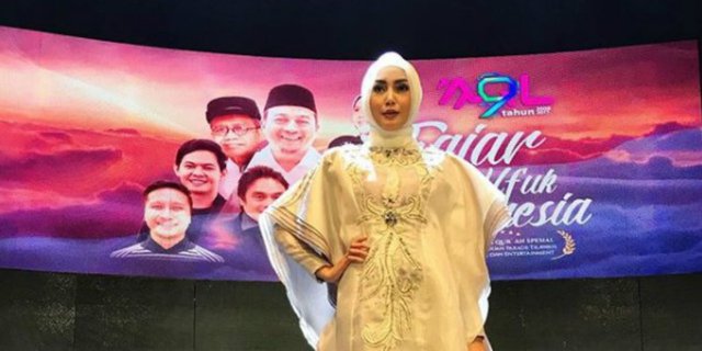 Perasaan Fenita Arie Saat Syuting Pertama Setelah Berhijab