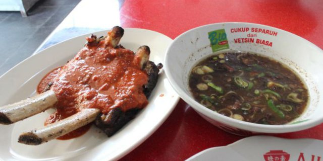 Sop Konro dan Konro Bakar, Duo Kuliner Nikmat Khas Makassar