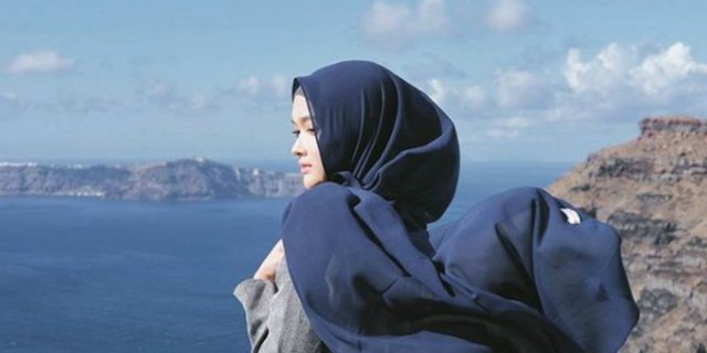 5 Inspirasi Tampil Kasual Nan Modis Ala Putri Hasanah Kurnia