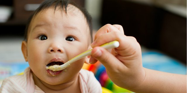 Trik Membuat Ritual Makan Menyenangkan Bagi Si Kecil